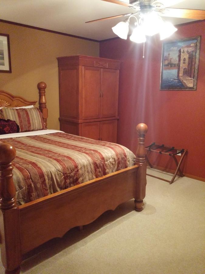 A Hyde Away Inn B&B ทอค ภายนอก รูปภาพ