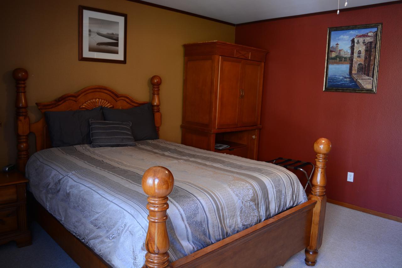 A Hyde Away Inn B&B ทอค ภายนอก รูปภาพ
