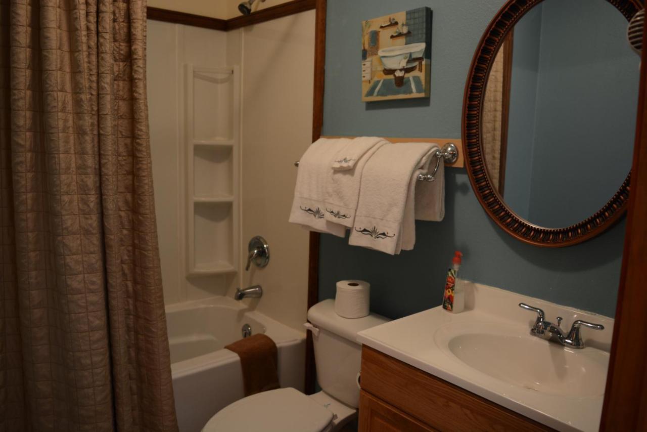 A Hyde Away Inn B&B ทอค ภายนอก รูปภาพ
